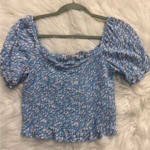 SO Blue Floral Smocked Puff Sleeve Crop Top